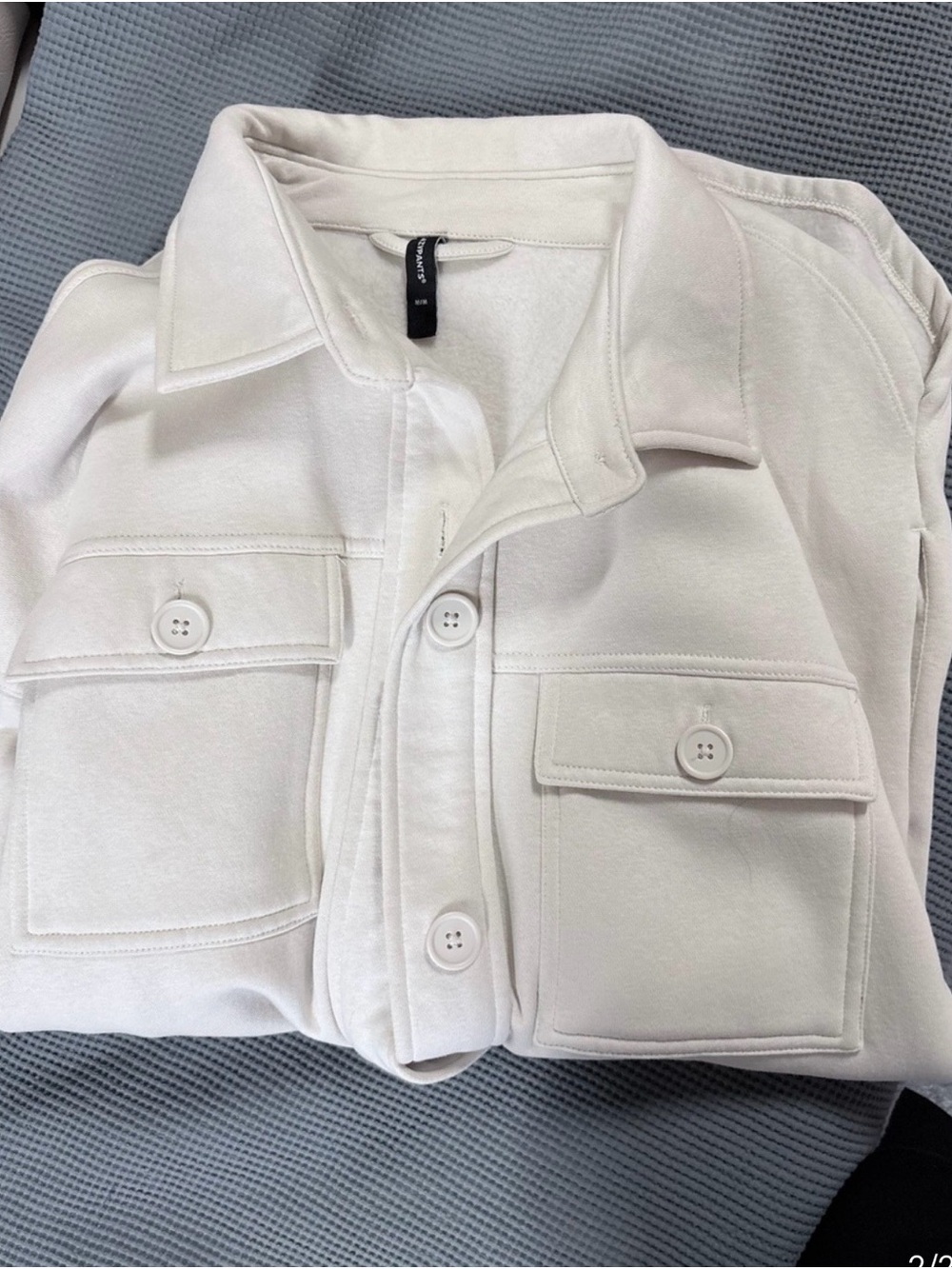 Cream Shacket / Button-Down
Jacket-Size Medium